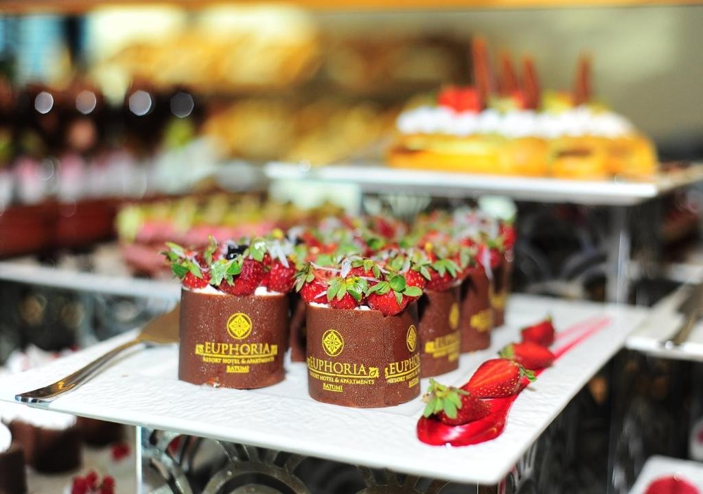 هتل ایفوریا باتومی